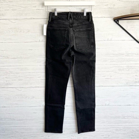 Good American Good Classic Jeans in Black - Picture 10 of 16